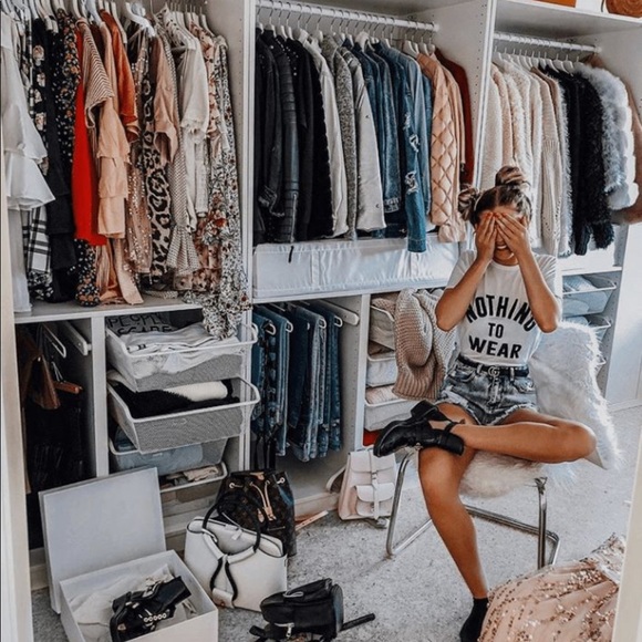 LIKE to Bookmark my Closet! - Picture 4 of 6